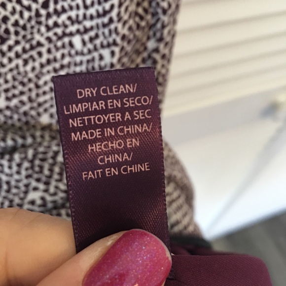 Silk sheath dress with structure in shoulders - Picture 5 of 5